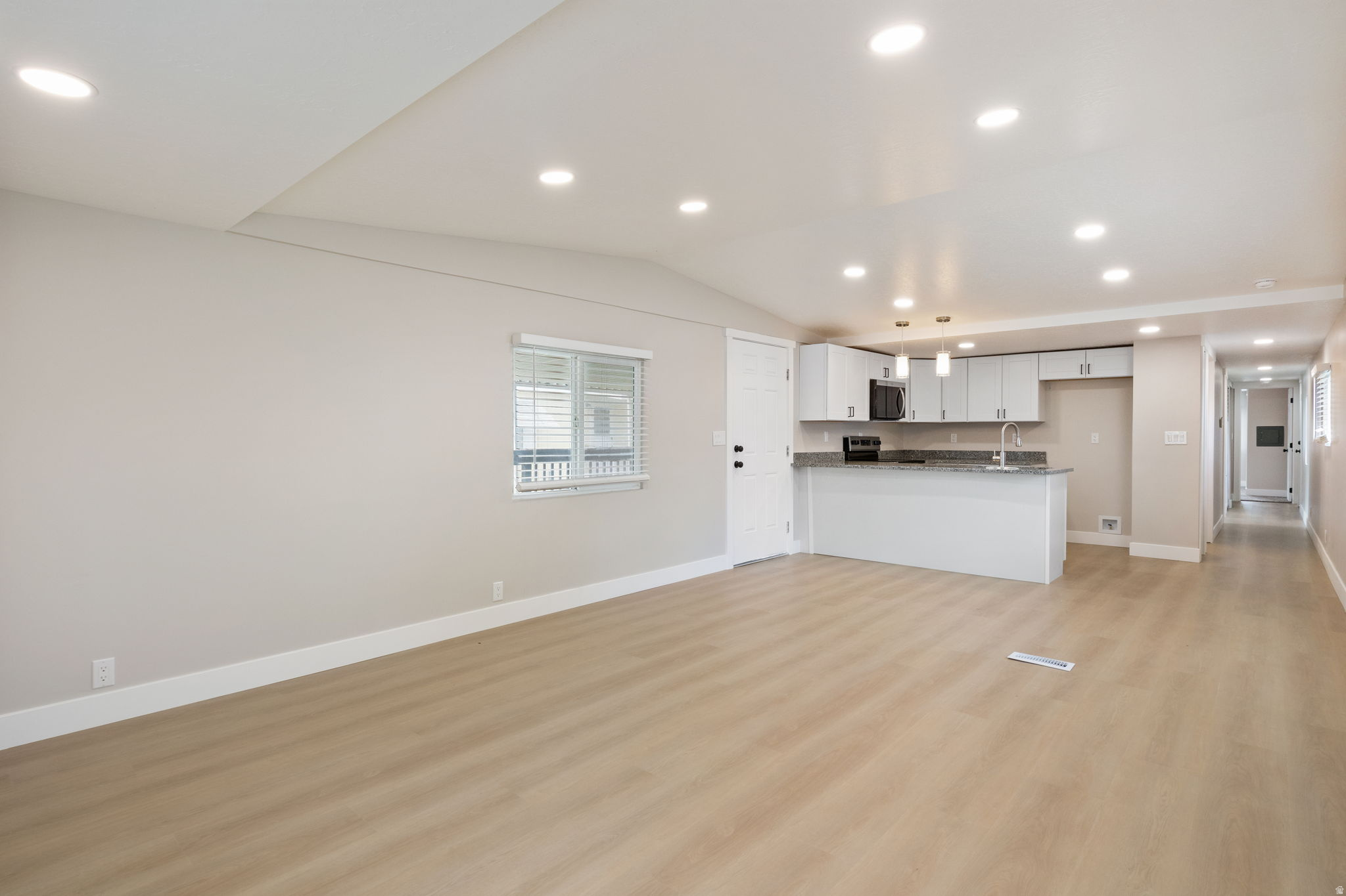 WINCHESTER ESTATES - Residential