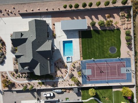 Tiny photo for 515 E 1170 N, Richfield, UT 84701 (MLS # 2114573)
