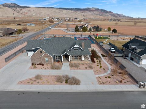 Tiny photo for 515 E 1170 N, Richfield, UT 84701 (MLS # 2114573)