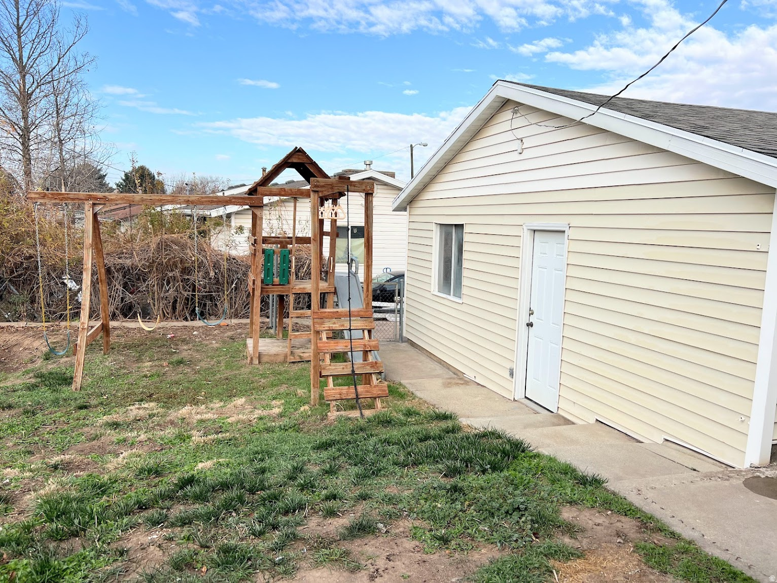 SORRENTO ESTATES - Residential