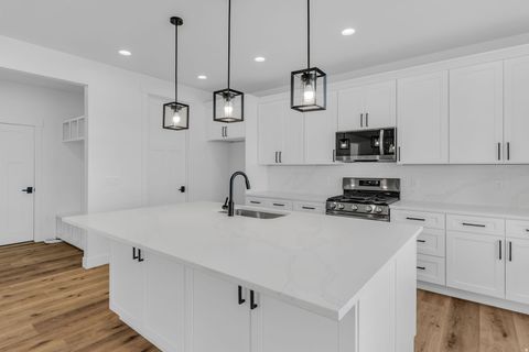 Tiny photo for 2884 W BROWNS MDW, Eagle Mountain, UT 84005 (MLS # 2123762)