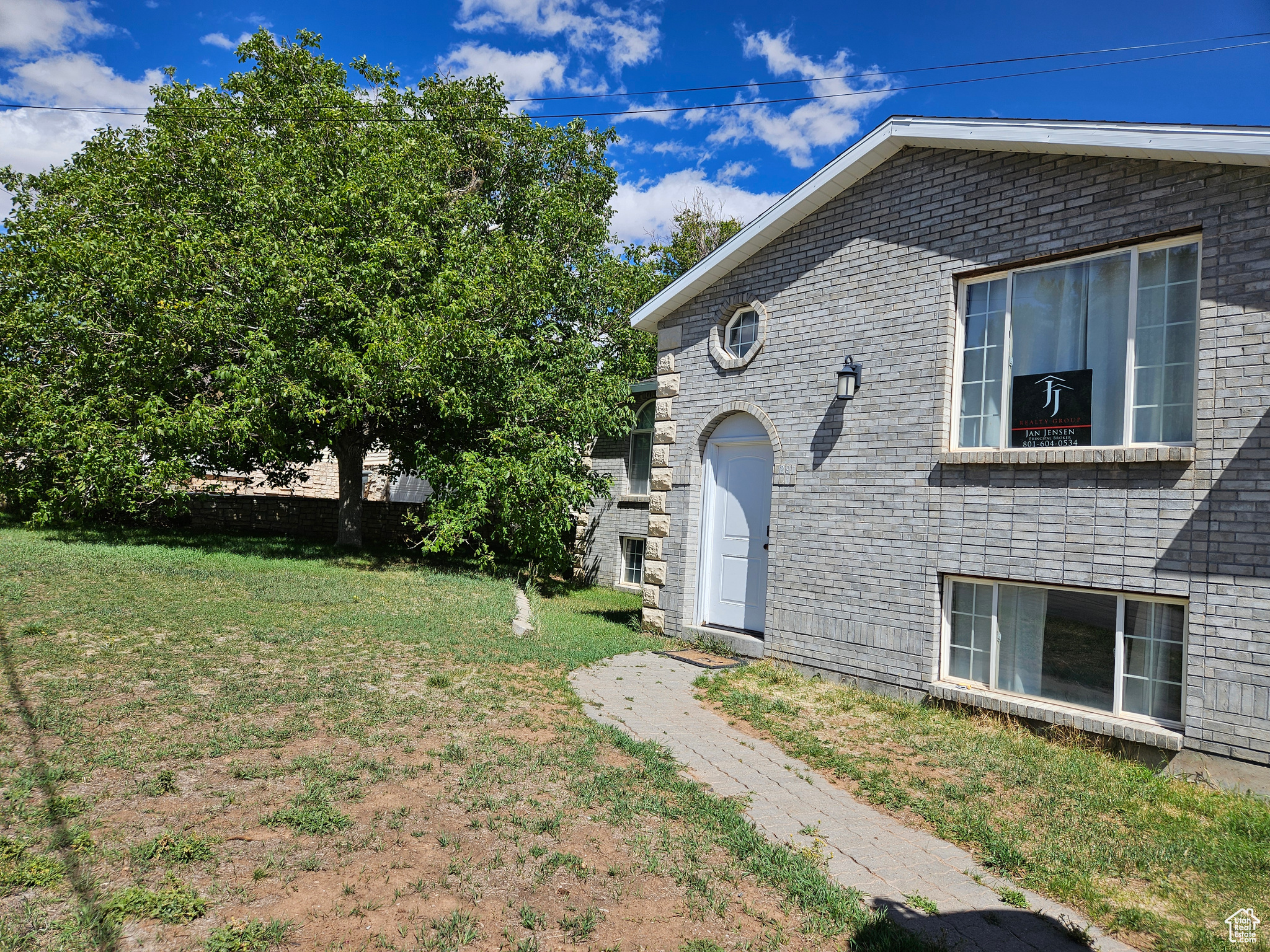 MOUNTAIN WEST - Residential