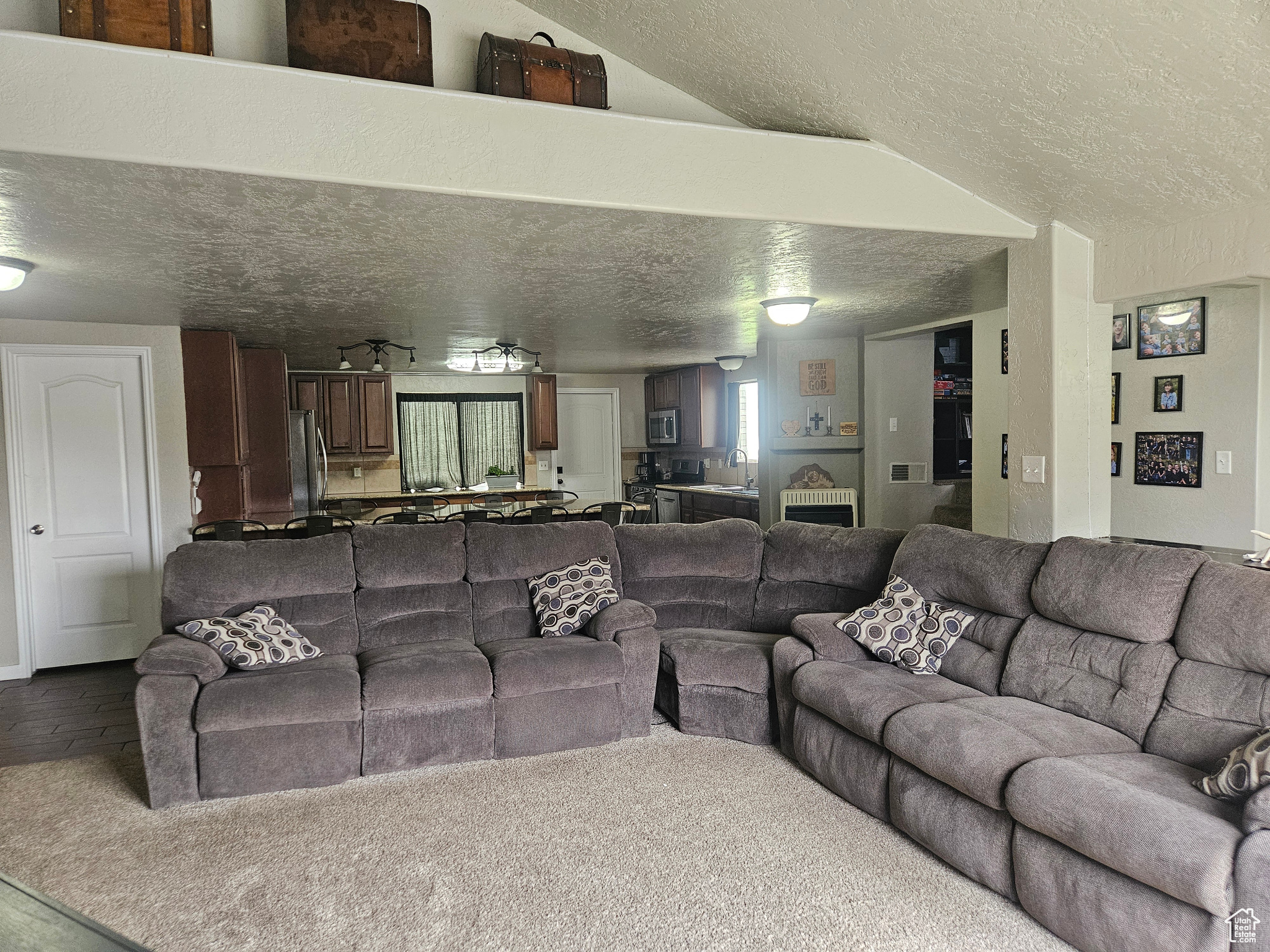 MOUNTAIN WEST - Residential