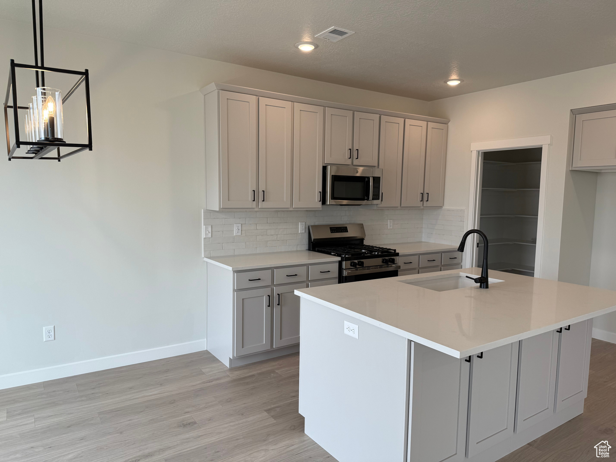 STAGECOACH ESTATES - Residential