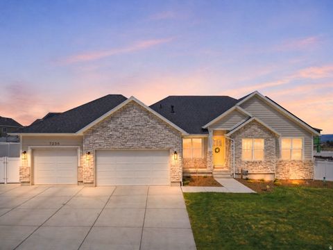 Photo of 7236 W HALLS CROSSING DR S, Herriman, UT 84096 (MLS # 2154302)