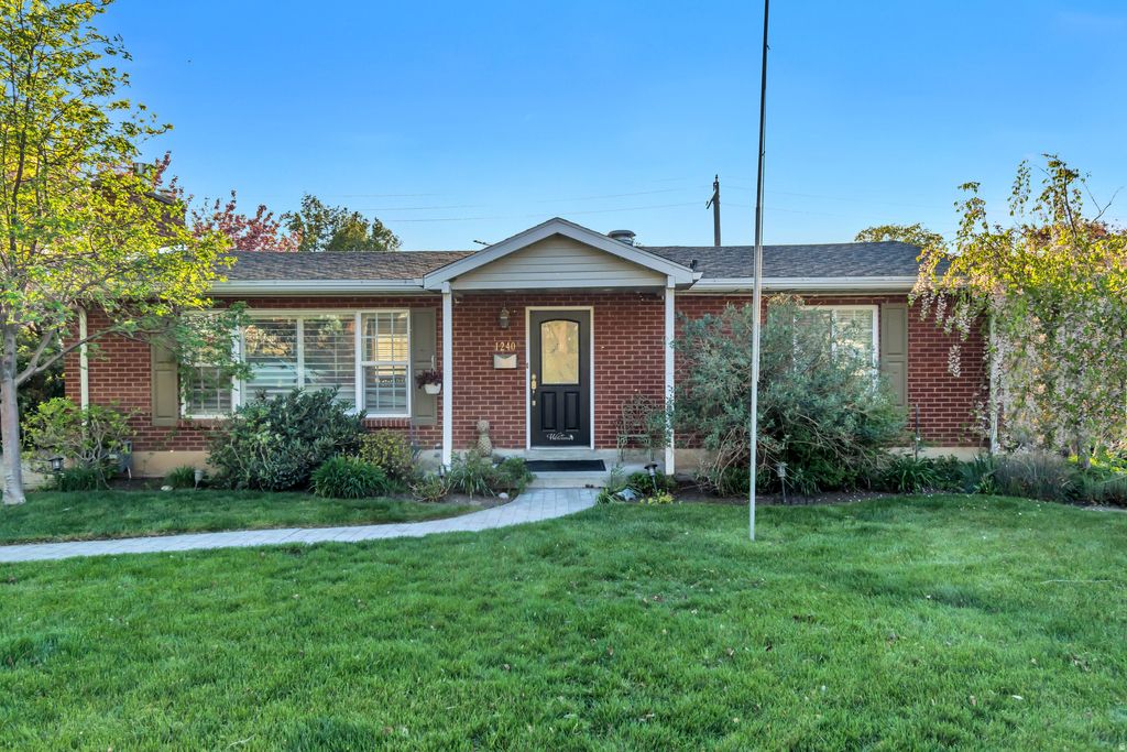 Photo of 1240 WESTWOOD RD, Bountiful, UT 84010 (MLS # 2149395)