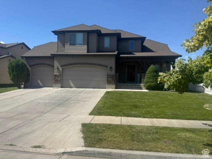 Beautiful 5 bed 3.5 bath home in well established community in Woods Cross. Upgrades include Brazilian walnut floors on the main level, granite and quartz countertops. Large back yard with huge 27'x35' stamped concrete pad and fire pit. Minutes from the community pool to escape the heat on those hot summer days. Priced below appraised value for a quick sale. No showings without appointment, seller's have two dogs, and will need at least one hours notice prior to all showings!!Square footage figures are provided as a courtesy estimate only and were obtained from COUNTY records .  Buyer/buyer's agents are advised to obtain an independent measurement. Agents that confirm appointments, please text seller's agent for a heads up! Thank you for showing!!