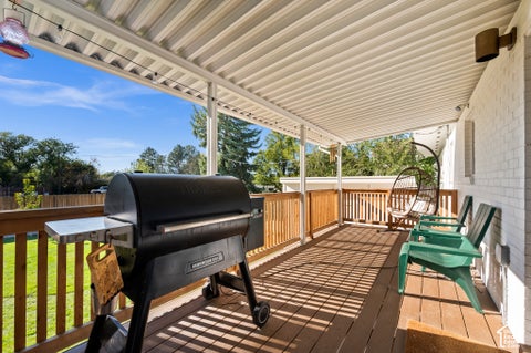 Tiny photo for 5402 S EDGEWOOD DR, Holladay, UT 84117 (MLS # 2188877)
