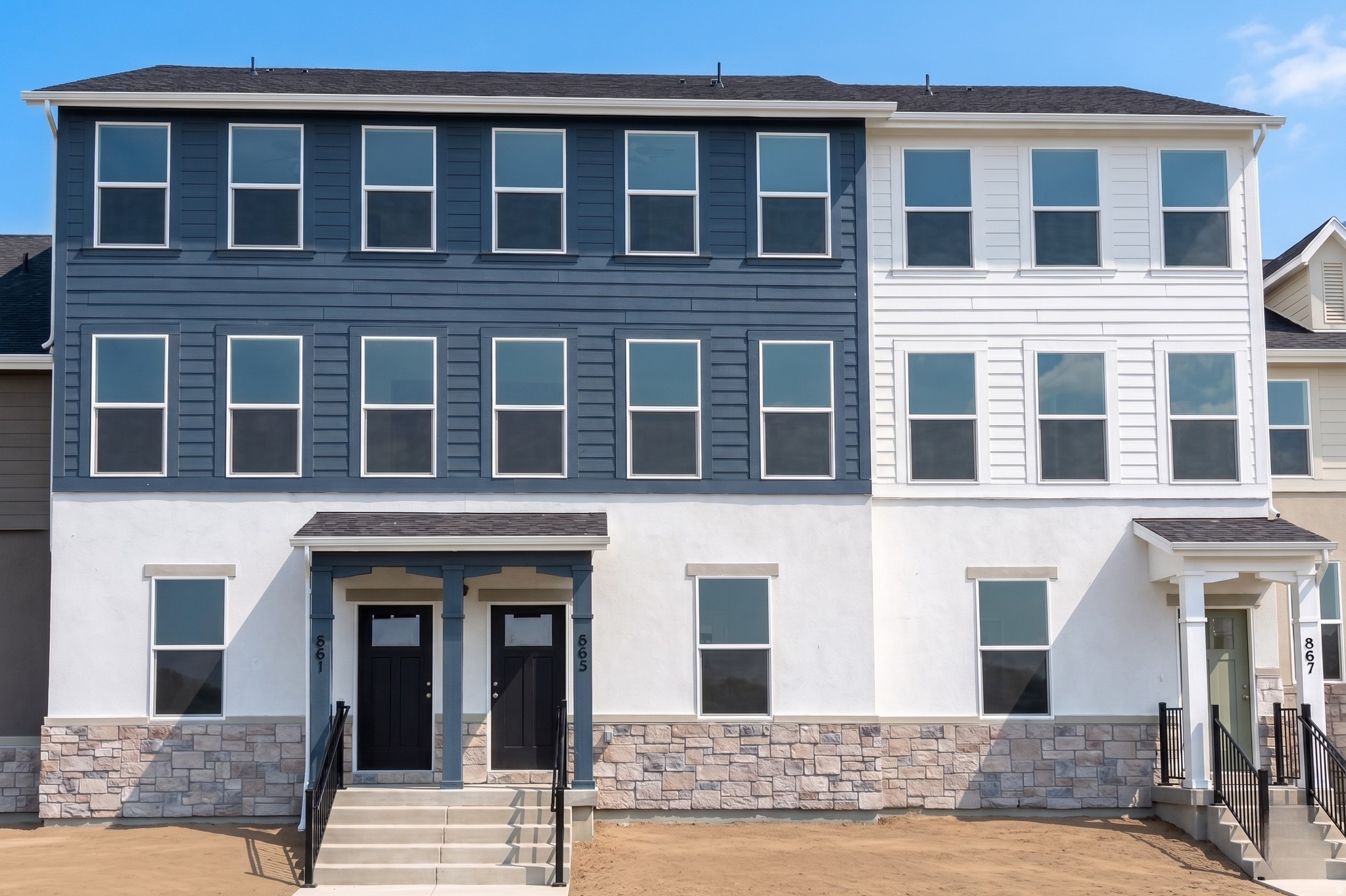 BEACON POINTE - Residential
