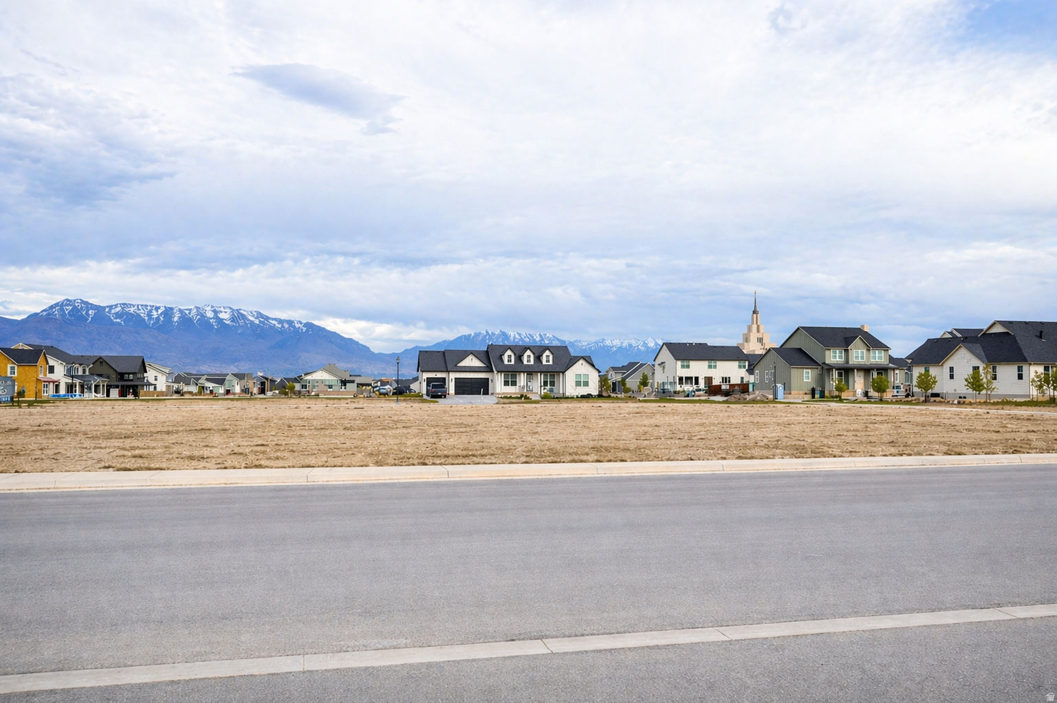 BEACON POINTE - Residential