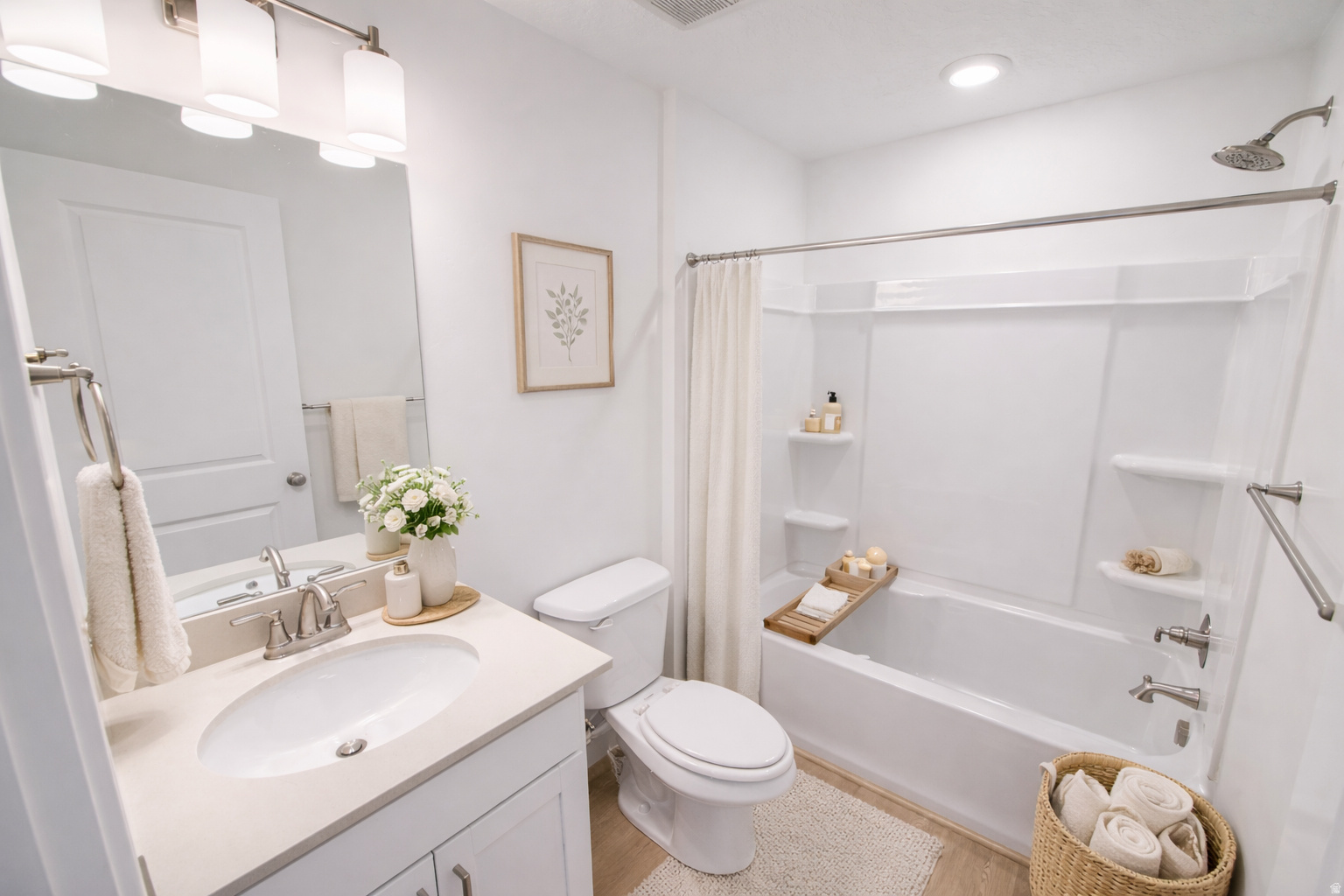 BEACON POINTE - Residential