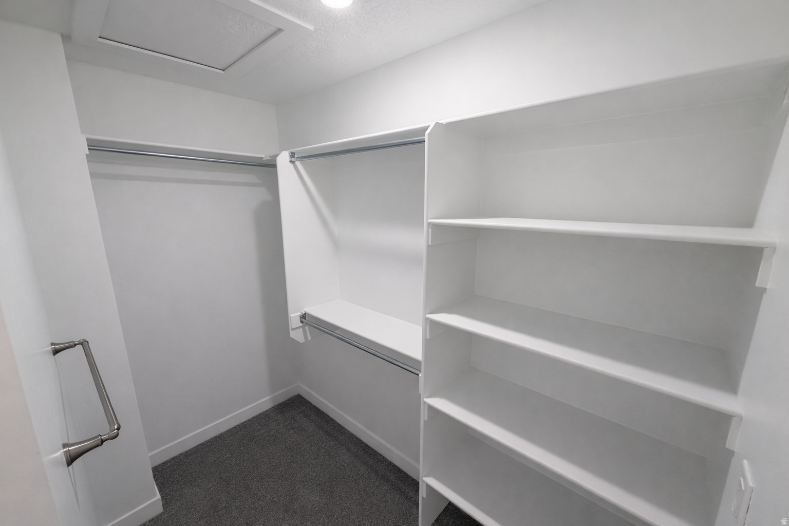 BEACON POINTE - Residential