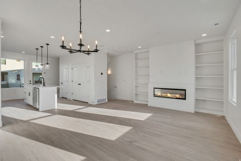 Photo of 1486 W KIERRA COURT (565 N) Ct #147, Farmington, UT 84025 (MLS # 2131705)