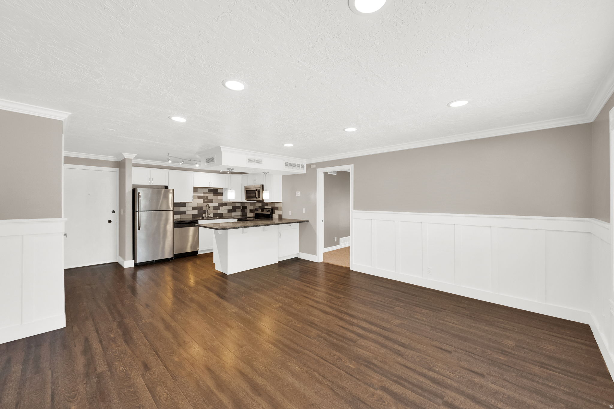 SOUTH 67 CONDOS - Residential