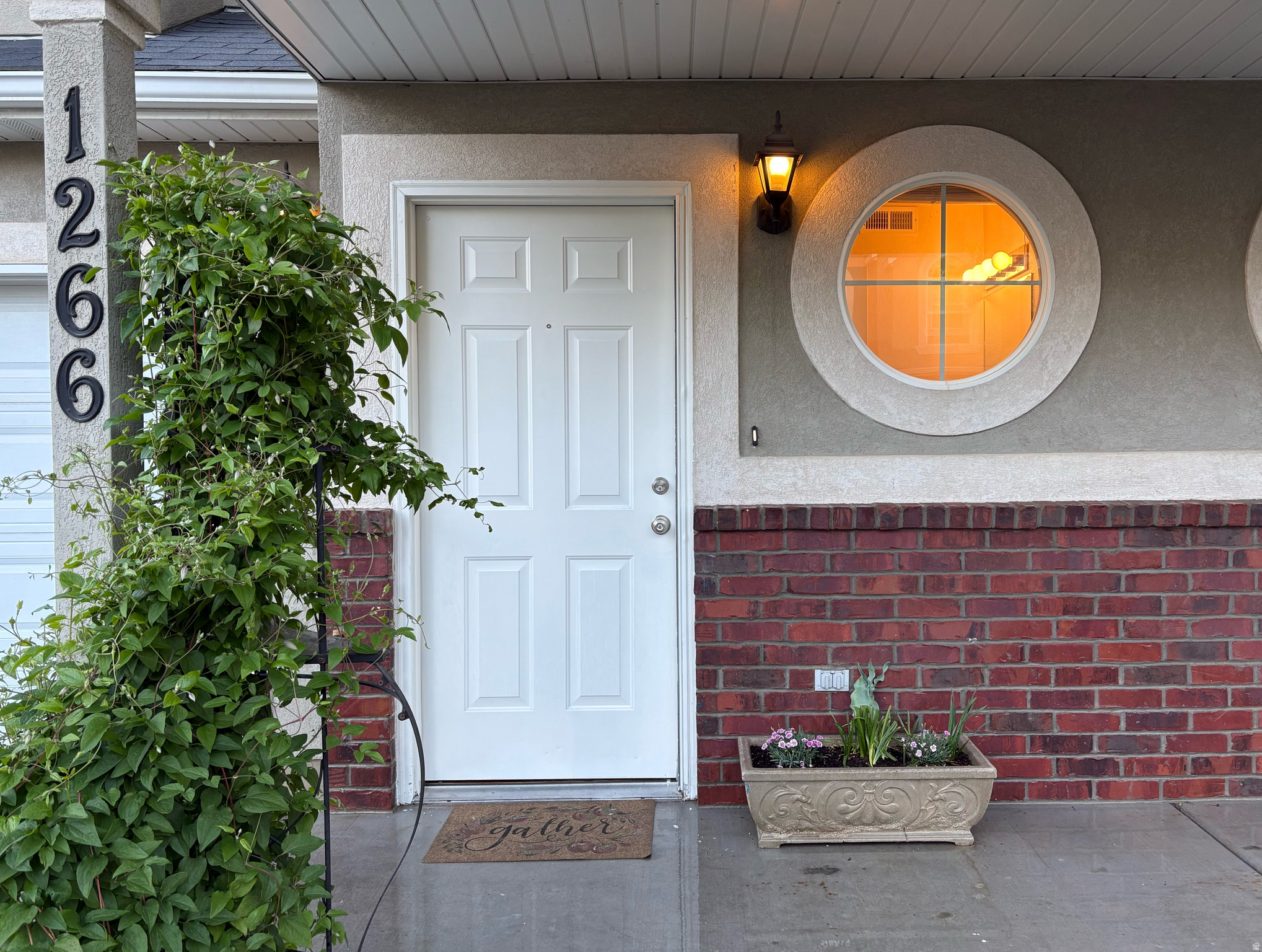 COUNTRY LANE - Residential