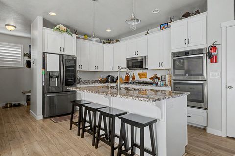 Tiny photo for 63 E BLUE HERON DR, Saratoga Springs, UT 84045 (MLS # 2151830)