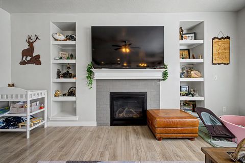 Tiny photo for 63 E BLUE HERON DR, Saratoga Springs, UT 84045 (MLS # 2151830)