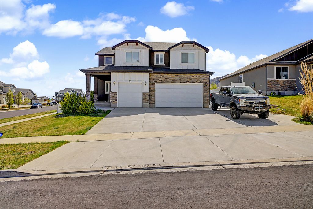 Photo of 63 E BLUE HERON DR, Saratoga Springs, UT 84045 (MLS # 2151830)