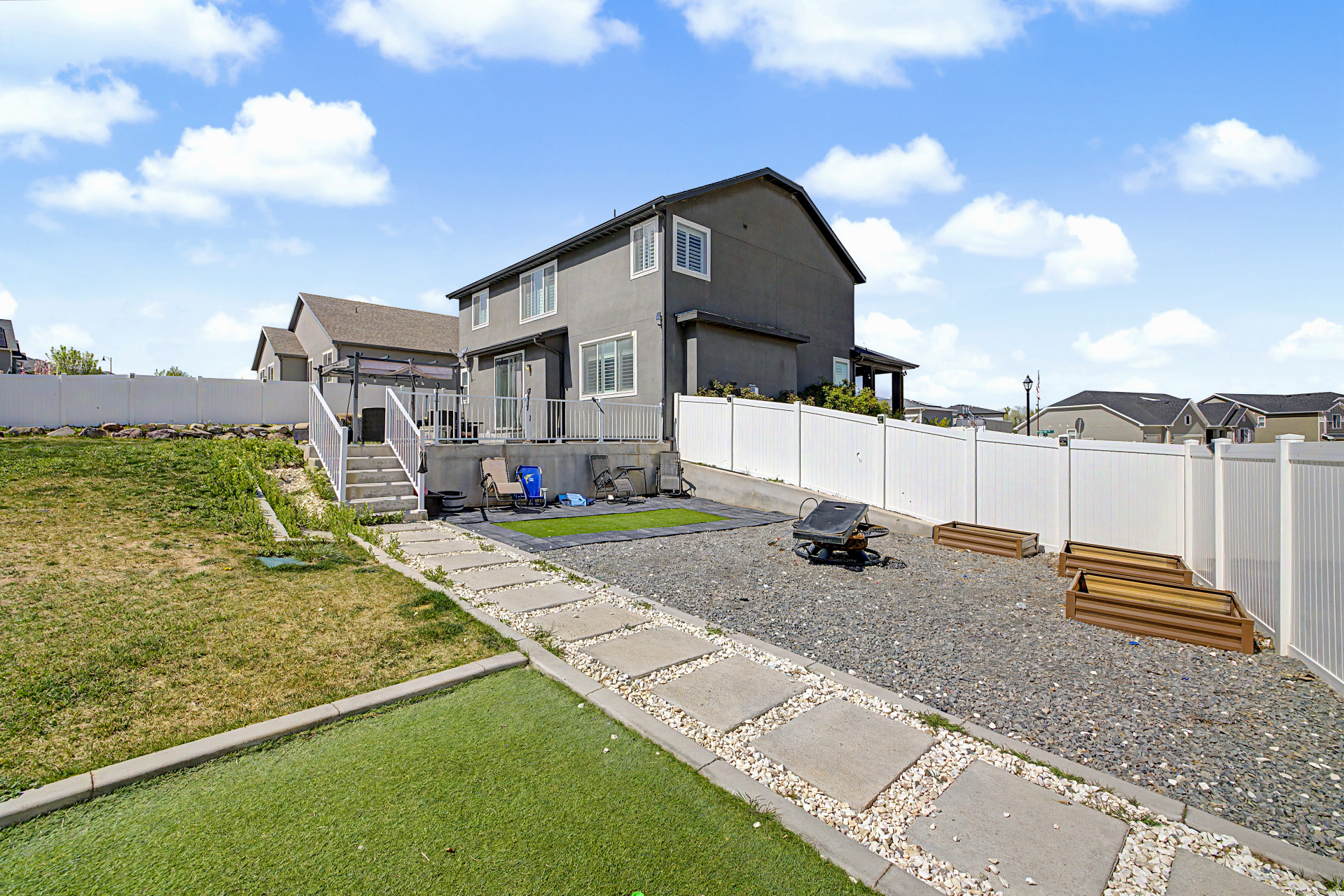 HERON HILLS SUB - Residential