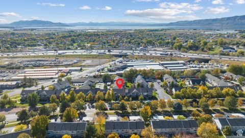 Tiny photo for 927 N INDEPENDENCE AVE, Provo, UT 84604 (MLS # 2119239)
