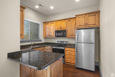Tiny photo for 927 N INDEPENDENCE AVE, Provo, UT 84604 (MLS # 2119239)