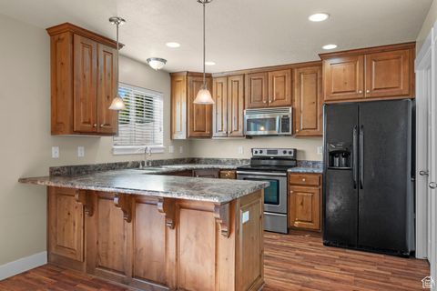 Tiny photo for 927 N INDEPENDENCE AVE, Provo, UT 84604 (MLS # 2119239)