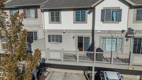 Tiny photo for 927 N INDEPENDENCE AVE, Provo, UT 84604 (MLS # 2119239)