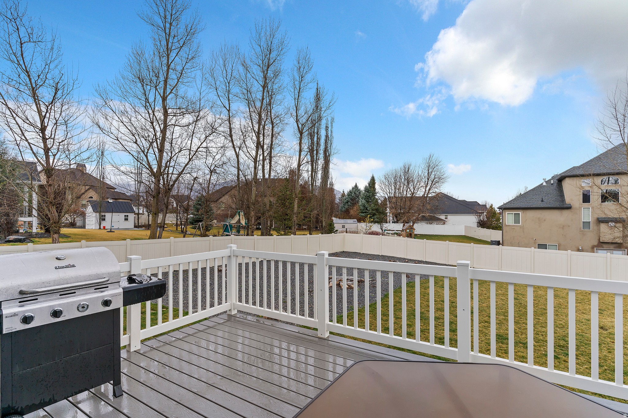 COUNTRY FIELDS 112 - Residential