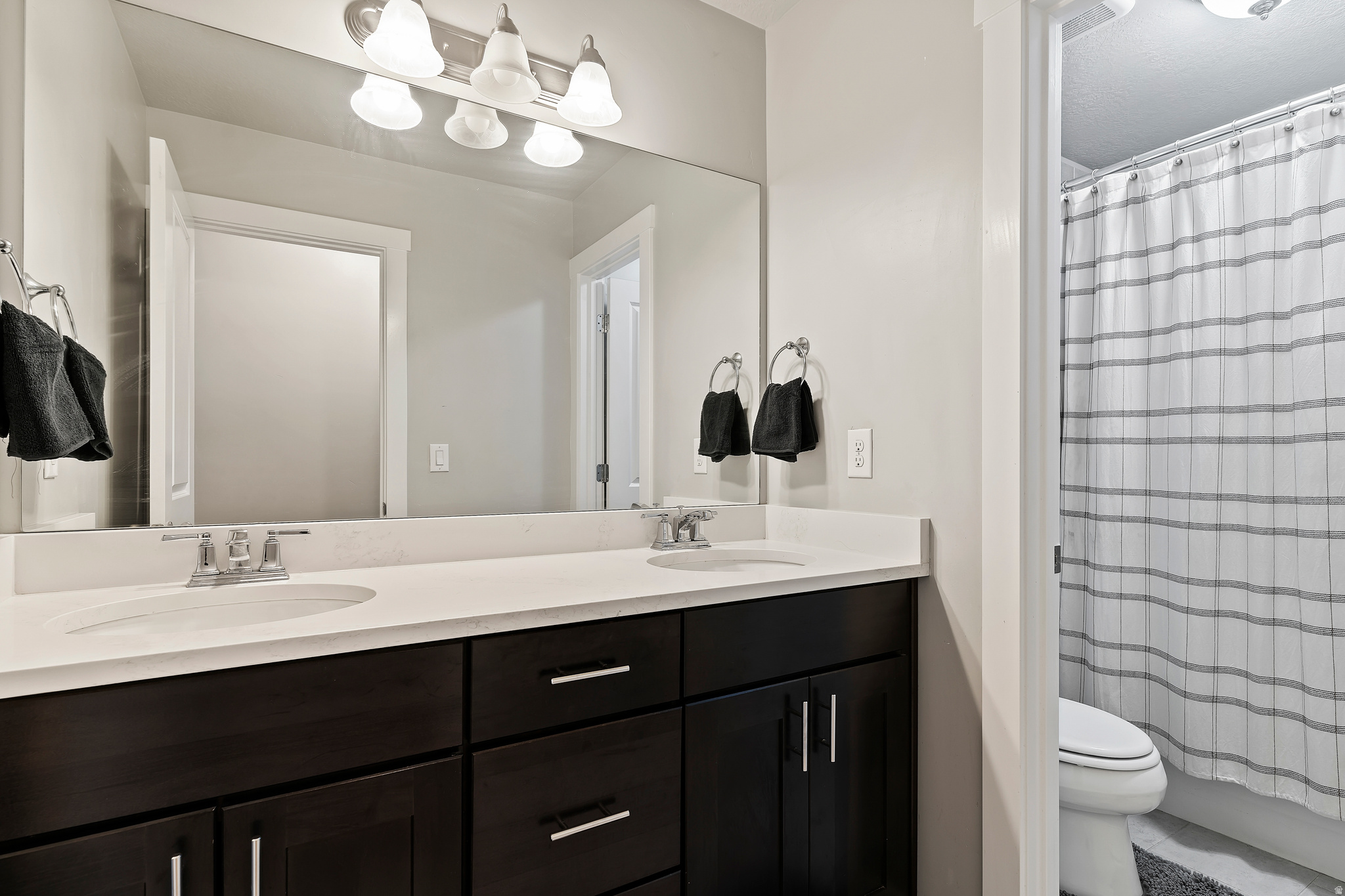 COUNTRY FIELDS 112 - Residential