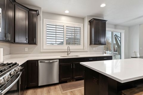 Tiny photo for 3352 N 1100 W, Pleasant View, UT 84414 (MLS # 2141062)