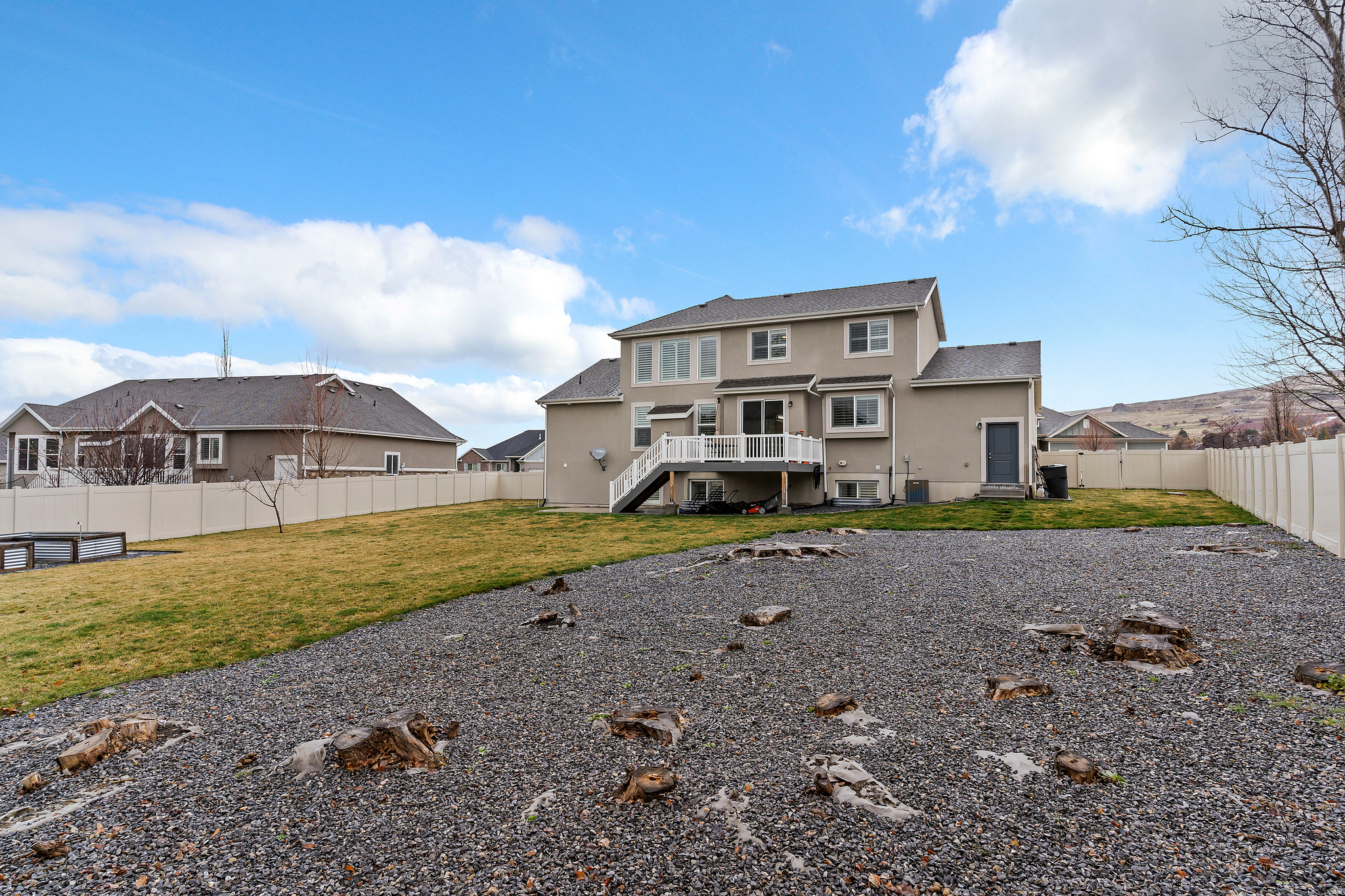 COUNTRY FIELDS 112 - Residential