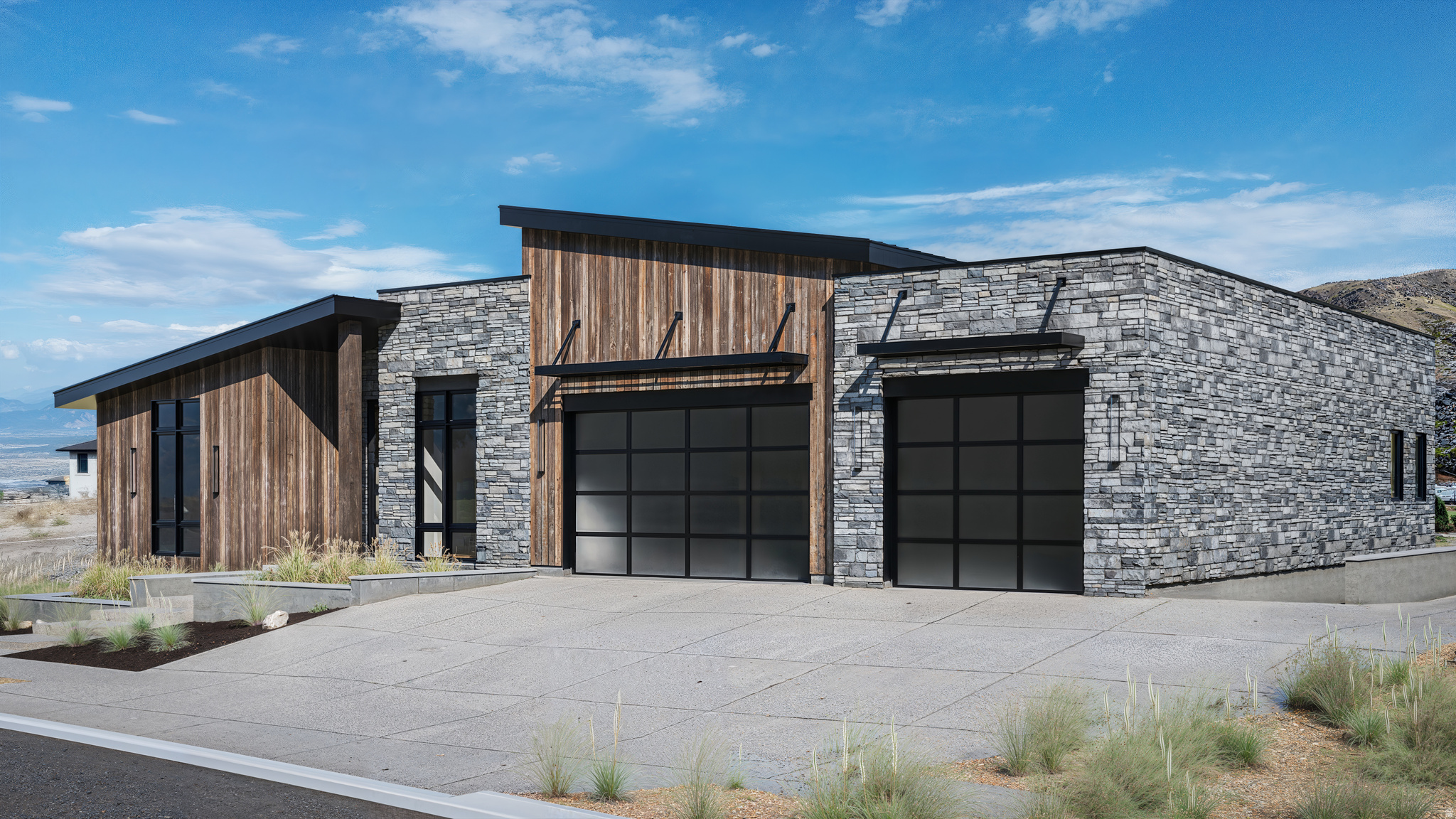 RIDGES AT ROSE CANYON - Residential