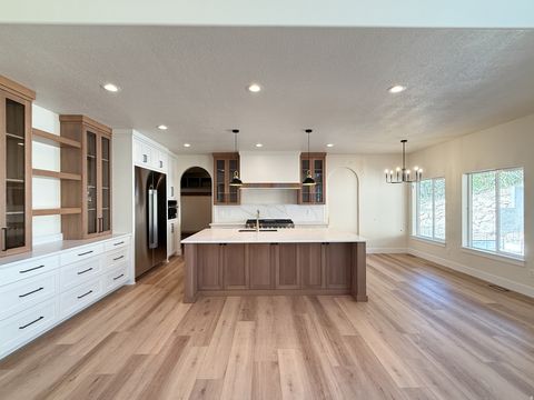 Tiny photo for 770 E MOUNTAIN RD, North Ogden, UT 84414 (MLS # 2146823)