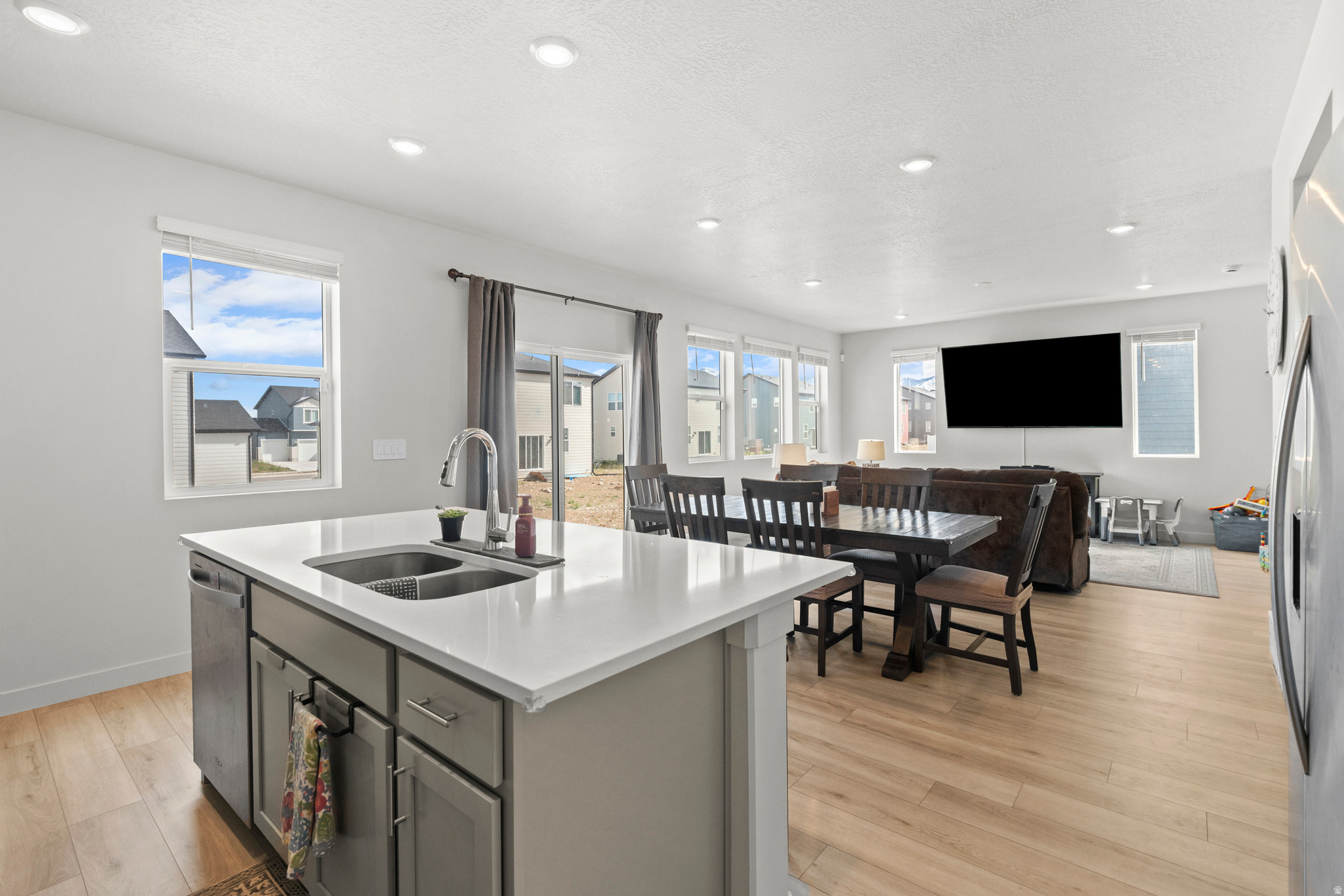 VISTA MEADOWS - Residential