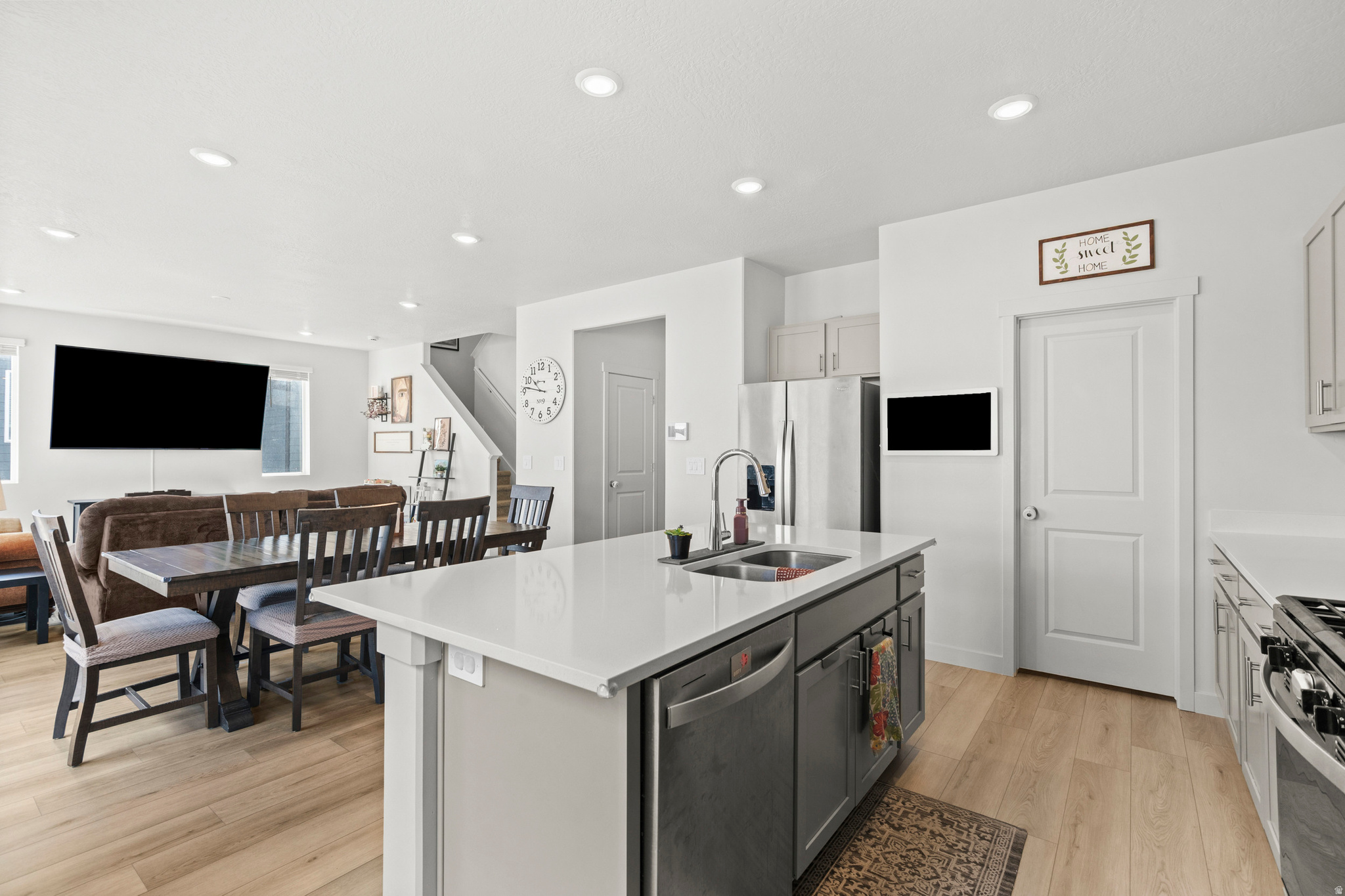 VISTA MEADOWS - Residential