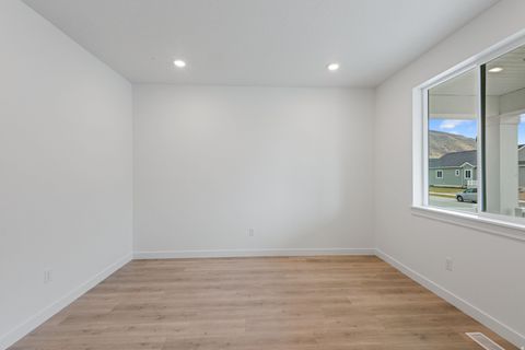 Tiny photo for 3121 E 1000 S #301, Spanish Fork, UT 84660 (MLS # 2139166)