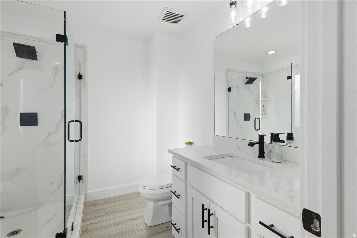 EASTSIDE VIEW - Residential