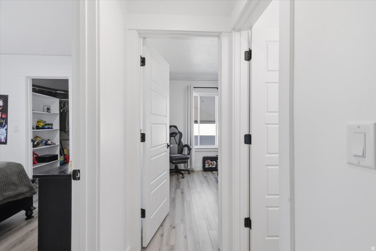 EASTSIDE VIEW - Residential