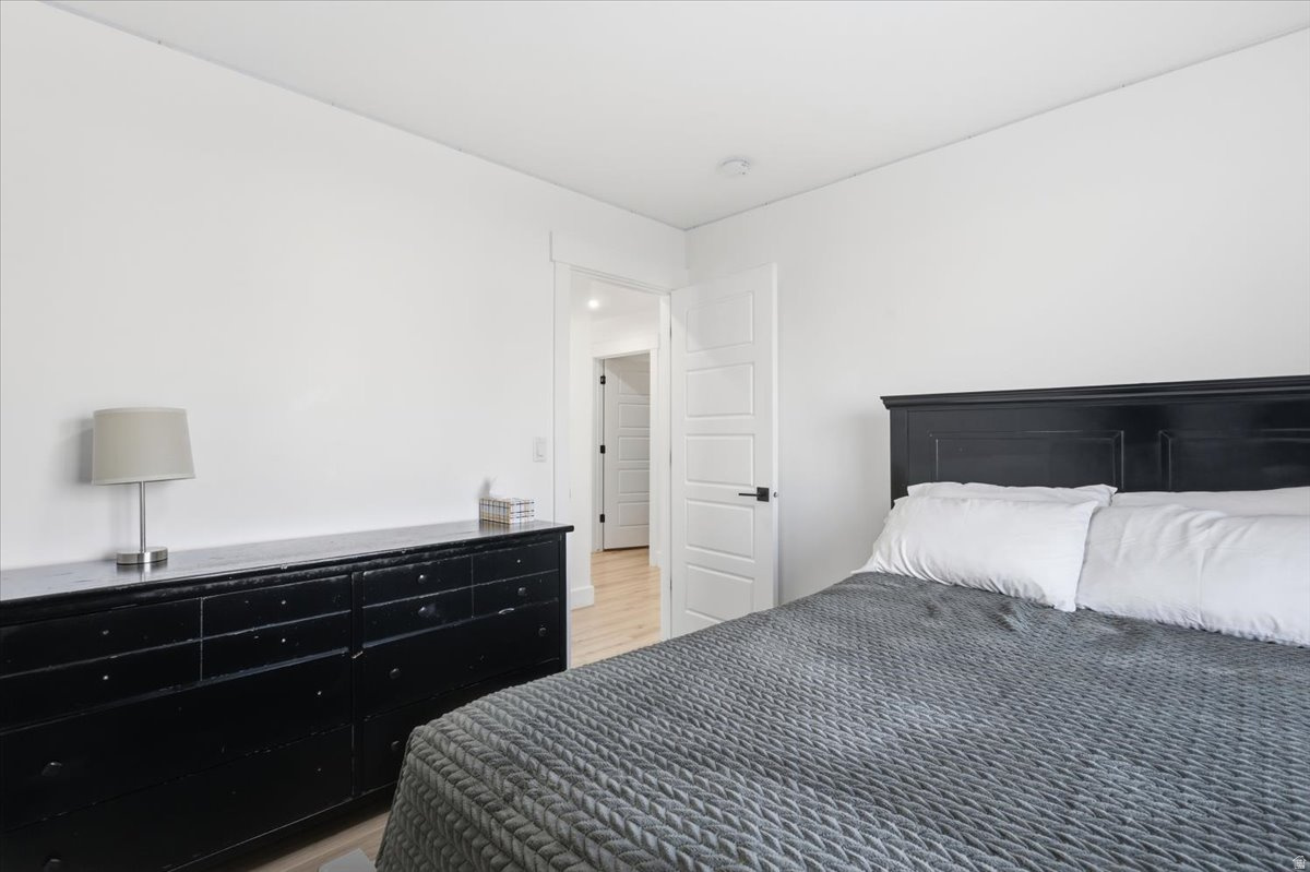 EASTSIDE VIEW - Residential