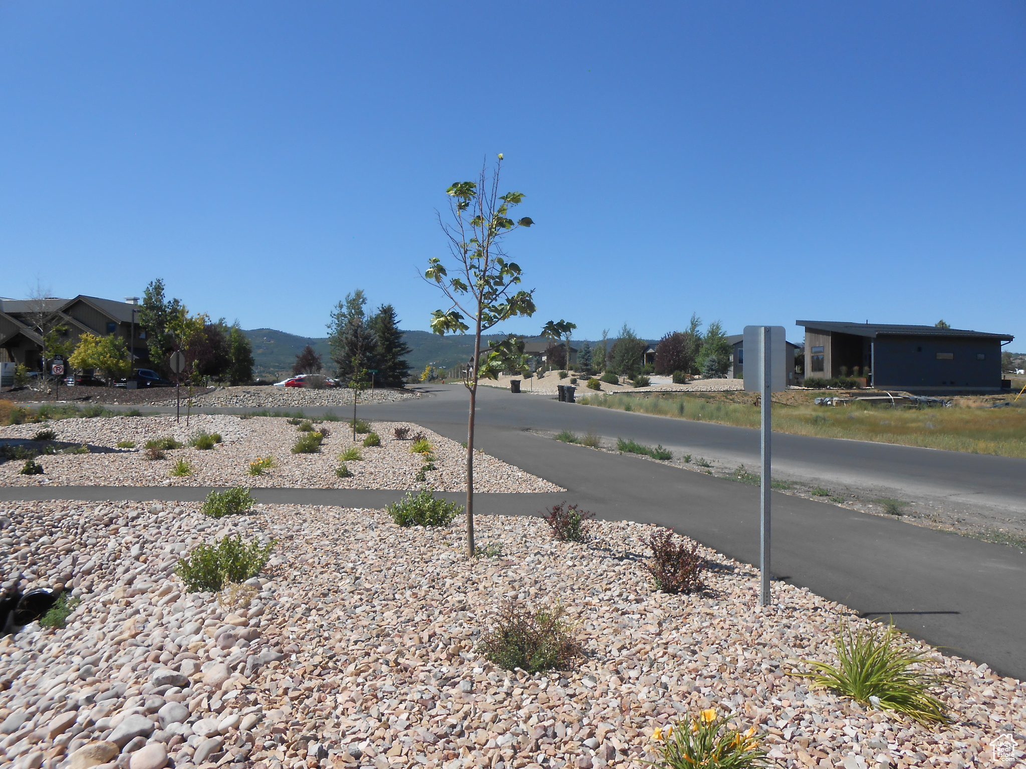 SILVER CREEK ESTATES - Commercial Lease