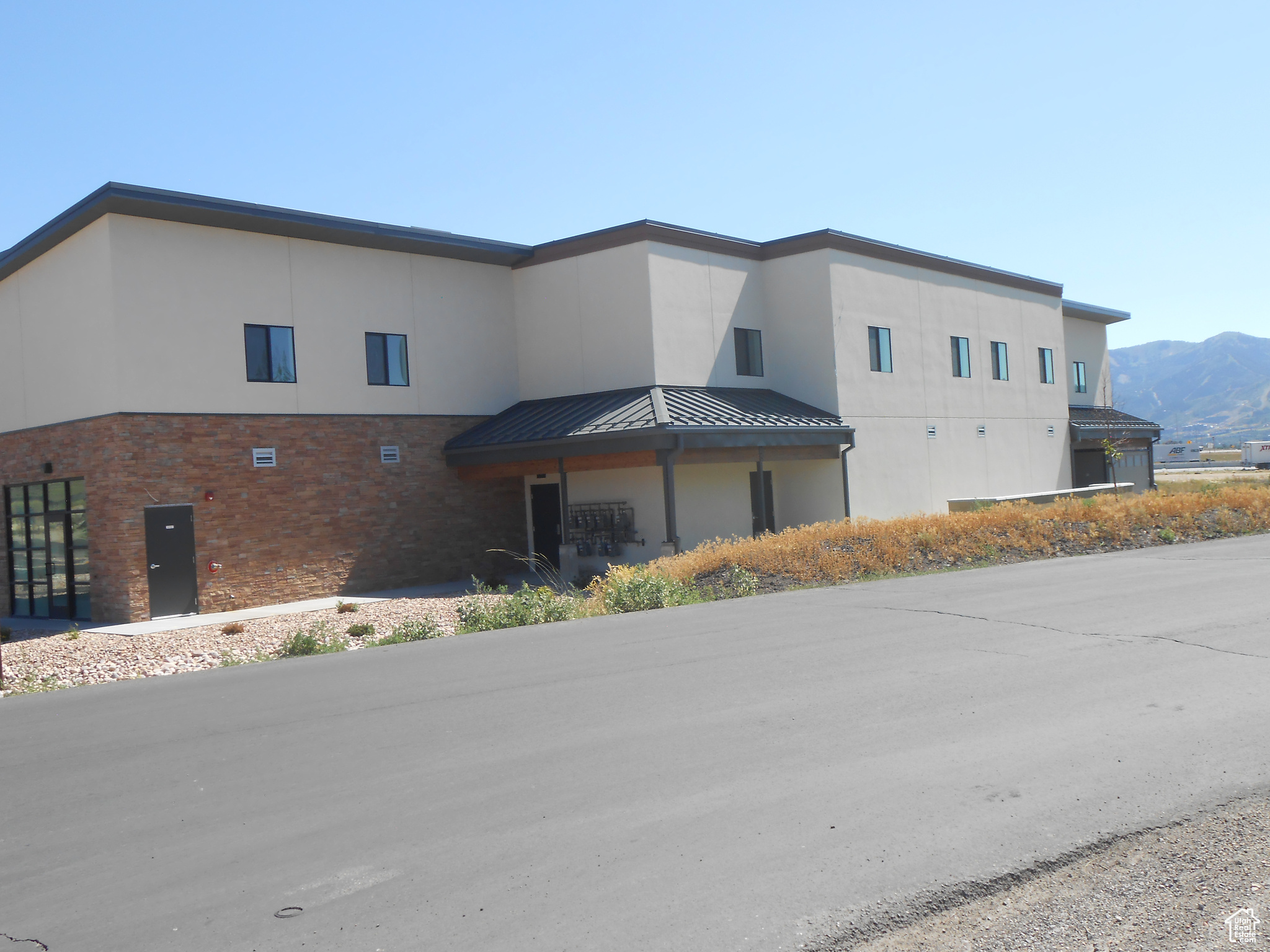 SILVER CREEK ESTATES - Commercial Lease