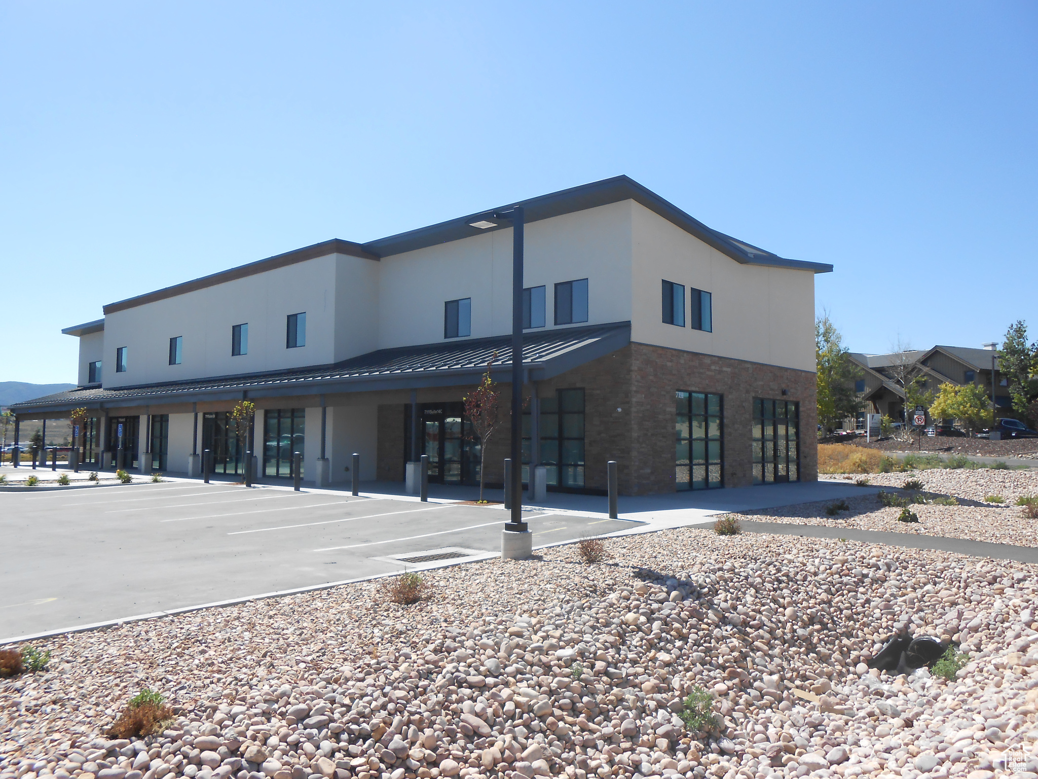 SILVER CREEK ESTATES - Commercial Lease