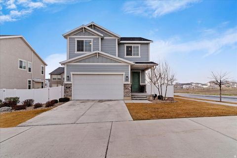 Photo of 2809 N 990 W, Lehi, UT 84043 (MLS # 2129986)