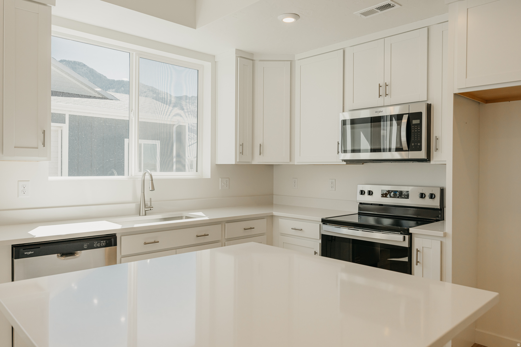 PROMINENCE POINT - Residential