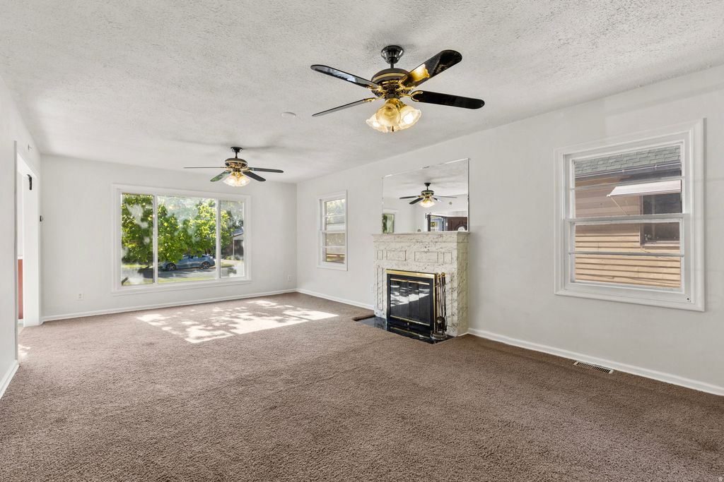 Photo of 658 N 100 E, Logan, UT 84321 (MLS # 2153685)
