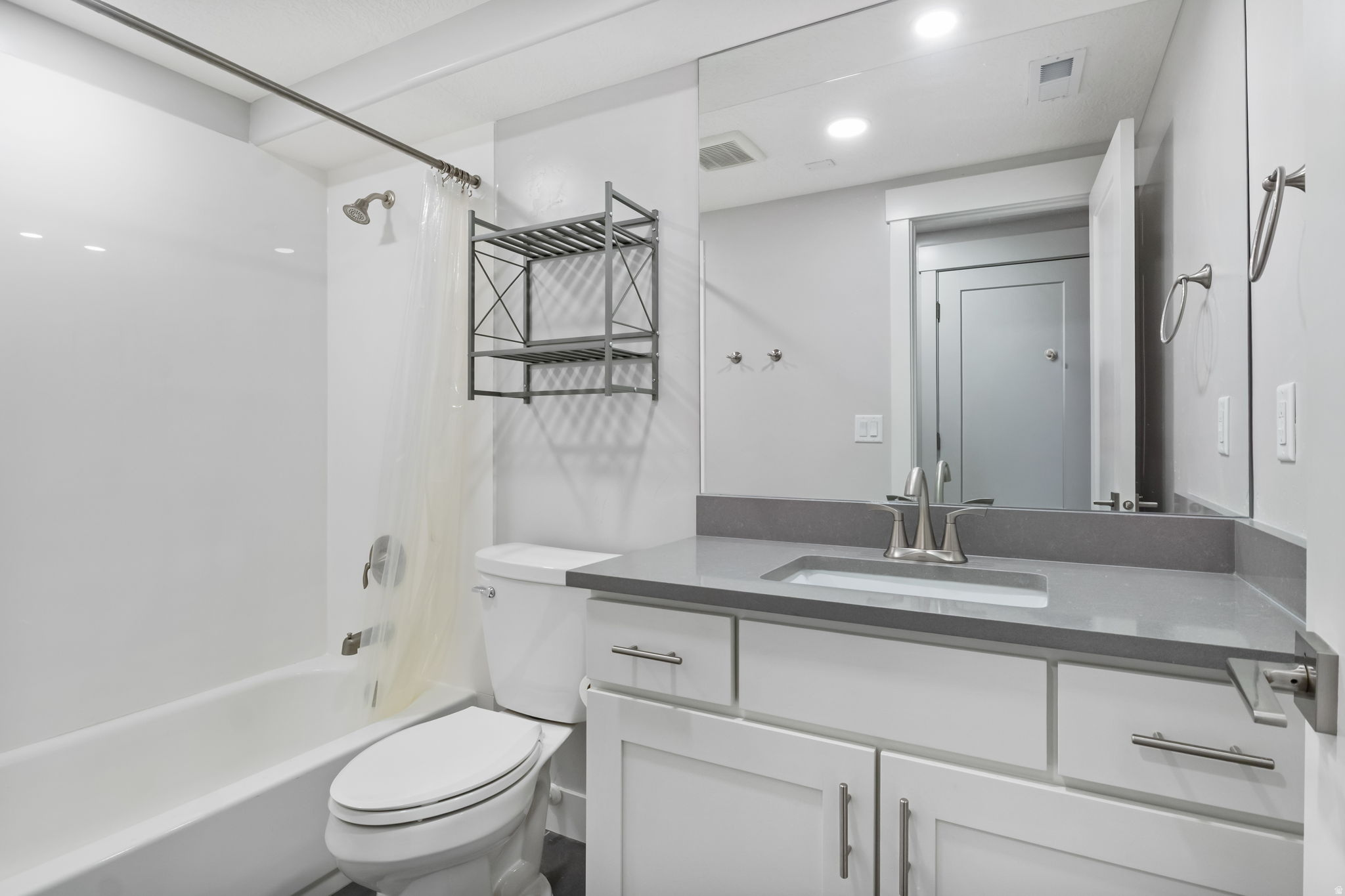 LEHI GATEWAY - Residential Lease