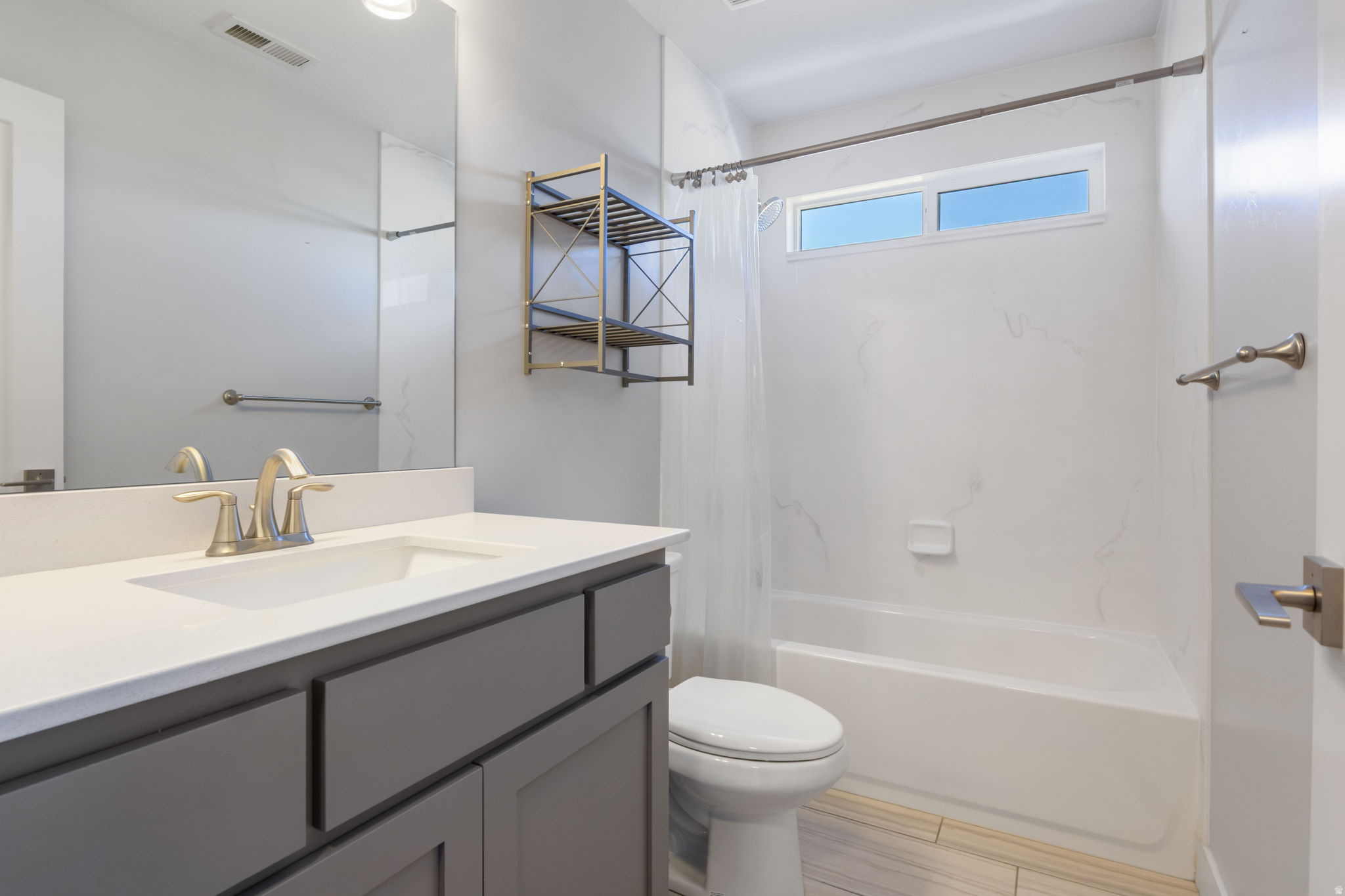 LEHI GATEWAY - Residential Lease