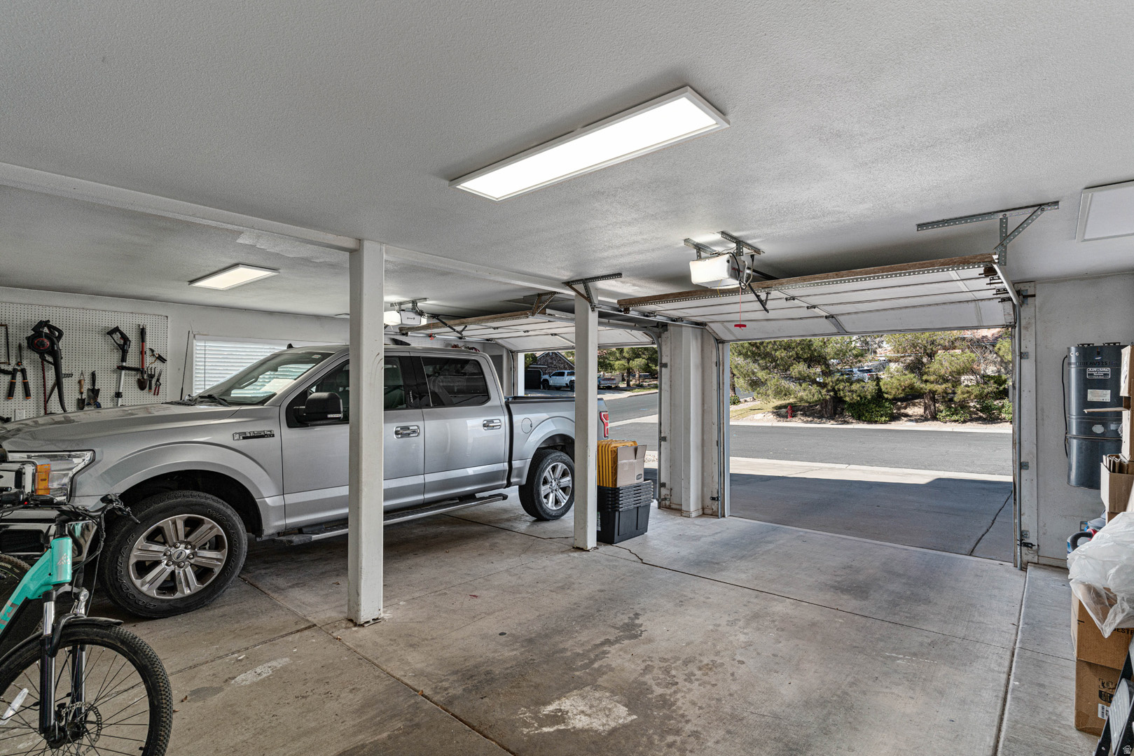 SKYLINE EST - Residential