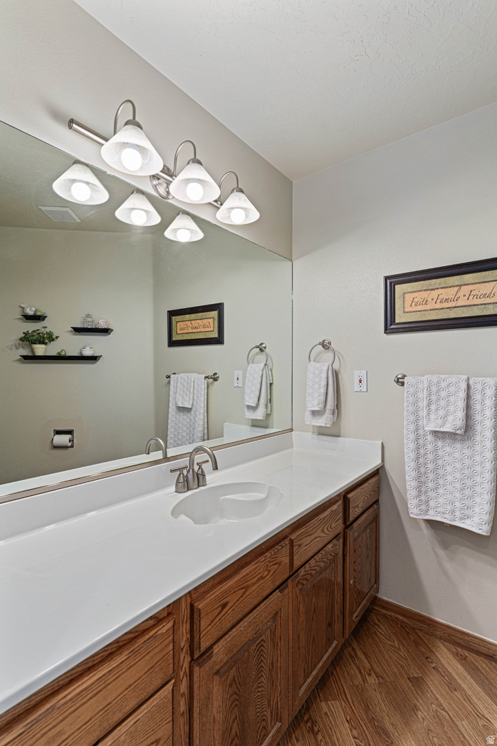 SKYLINE EST - Residential