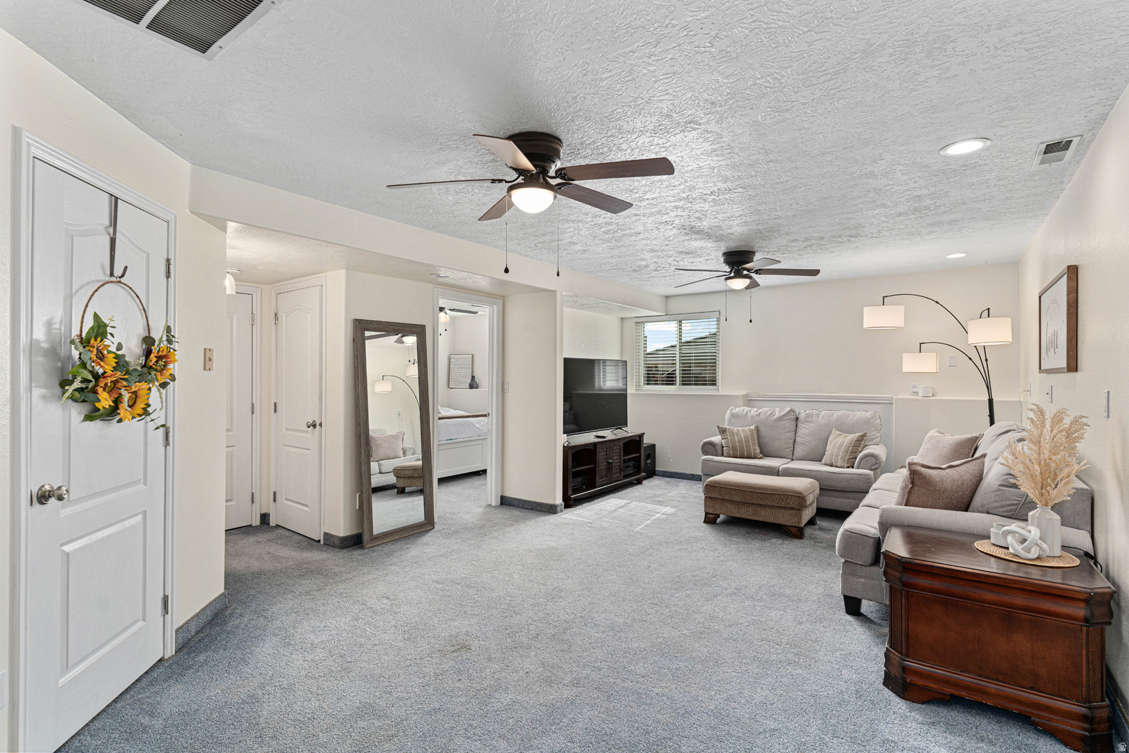 SKYLINE EST - Residential